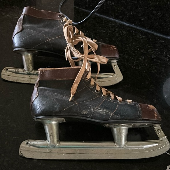 Vintage Ice Skates